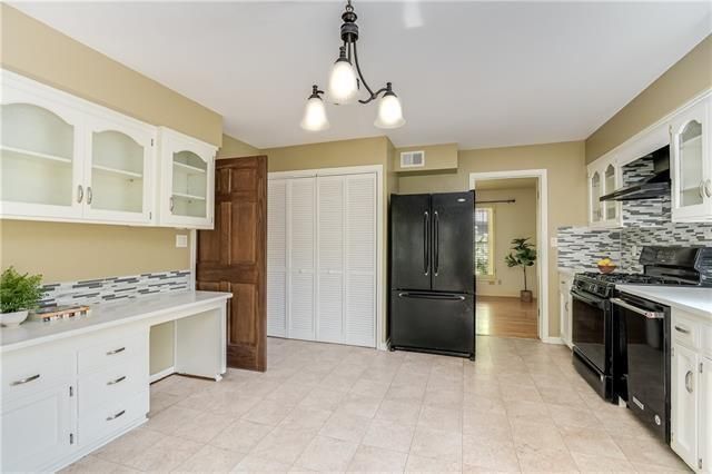 1107 E 109th Terrace, Kansas City, MO 64131