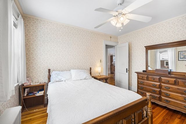 108 Inland St, Lowell, MA 01851