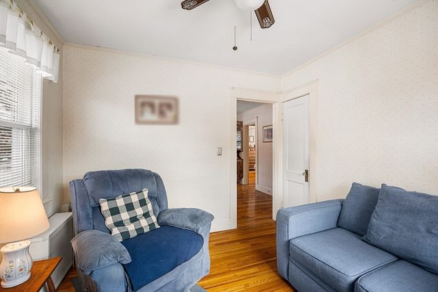 108 Inland St, Lowell, MA 01851