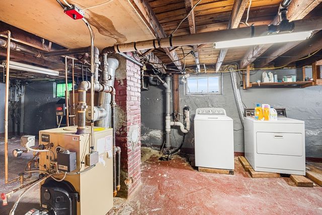 108 Inland St, Lowell, MA 01851