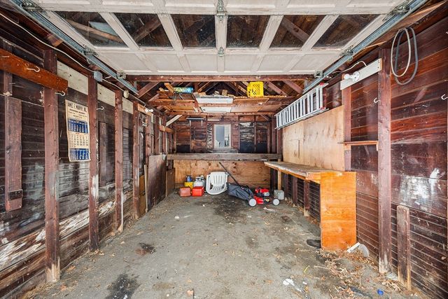 108 Inland St, Lowell, MA 01851