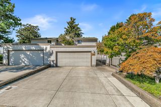 204 Mt Echo Drive, Medford, OR 97504