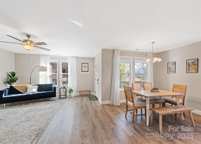 687 Holtzclaw Road, Canton, NC 28716