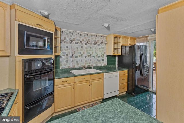 47 BENTLEY AVE, Hamilton, NJ 08619