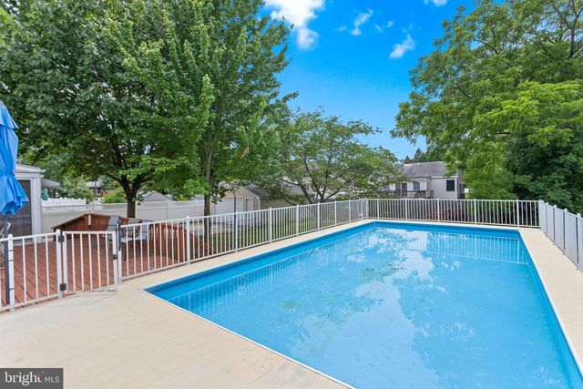 47 BENTLEY AVE, Hamilton, NJ 08619