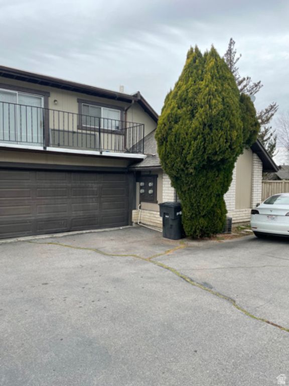 Image 2 of property listing at 158 W WOODSIDE DR, Provo, UT 84604
