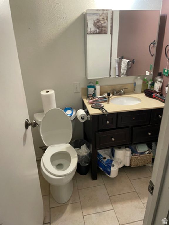 Image 10 of property listing at 158 W WOODSIDE DR, Provo, UT 84604