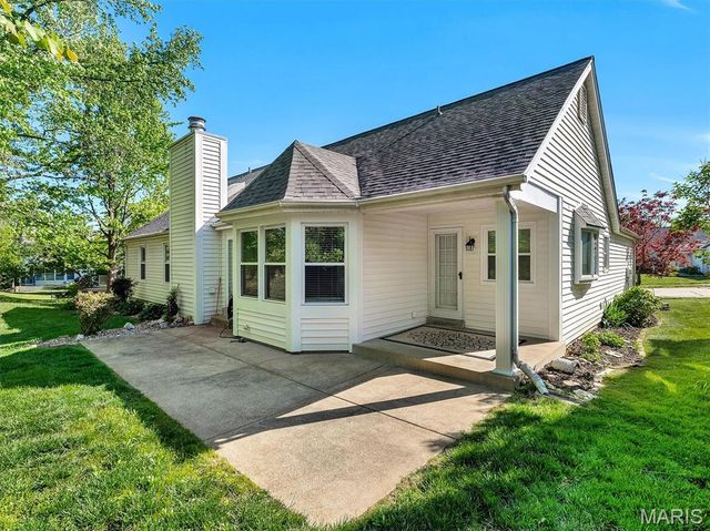 2061 Lost Meadow Drive, St Charles, MO 63303