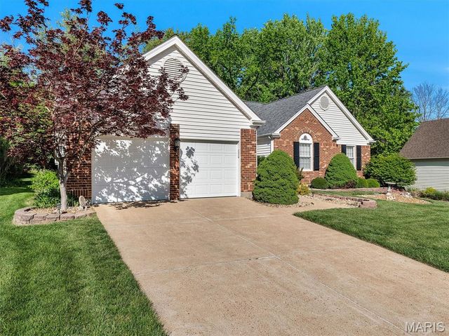 2061 Lost Meadow Drive, St Charles, MO 63303