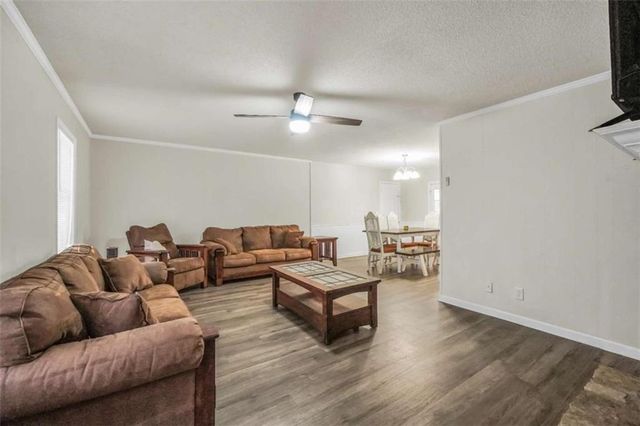 933 Chisholm Trail, Macon, GA 31220