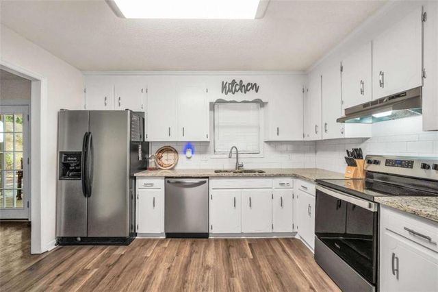 933 Chisholm Trail, Macon, GA 31220