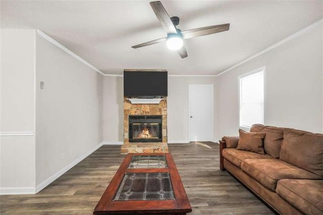 933 Chisholm Trail, Macon, GA 31220