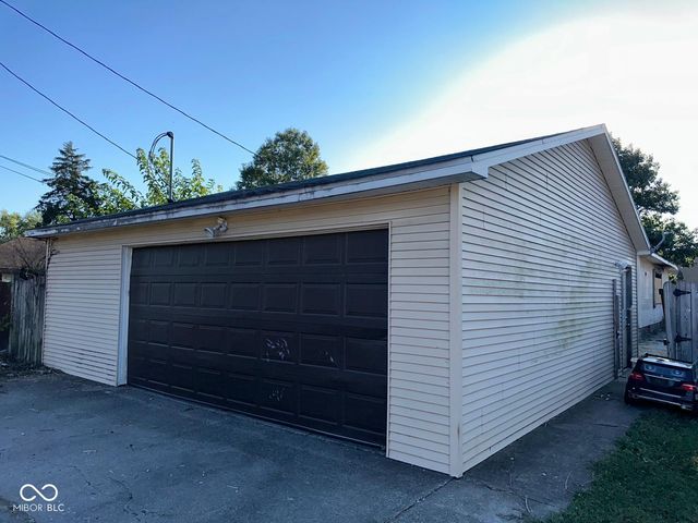 3235 N 21st Street, Terre Haute, IN 47804