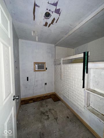 3235 N 21st Street, Terre Haute, IN 47804