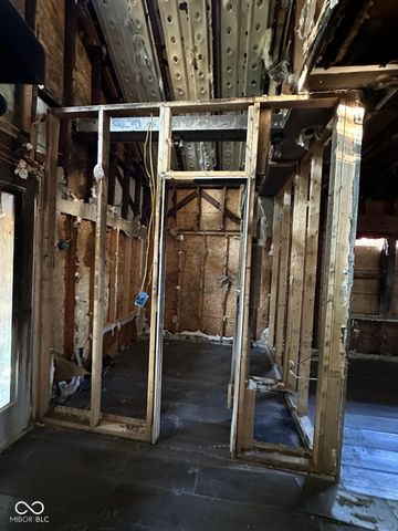 3235 N 21st Street, Terre Haute, IN 47804