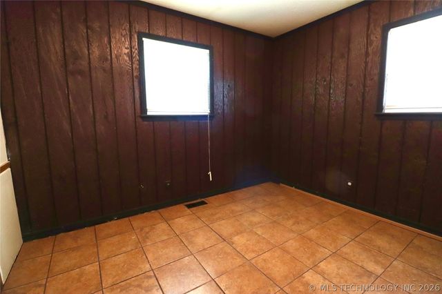 16625 E 1st Street, Tulsa, OK 74108