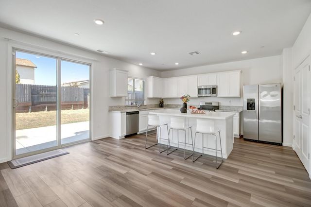 12759 Scholarly Way, Rancho Cordova, CA 95742