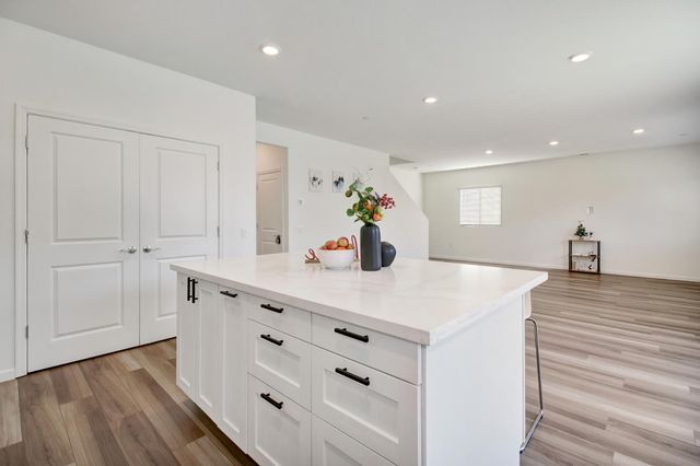 12759 Scholarly Way, Rancho Cordova, CA 95742