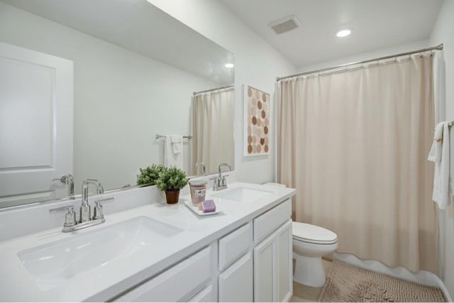 12759 Scholarly Way, Rancho Cordova, CA 95742