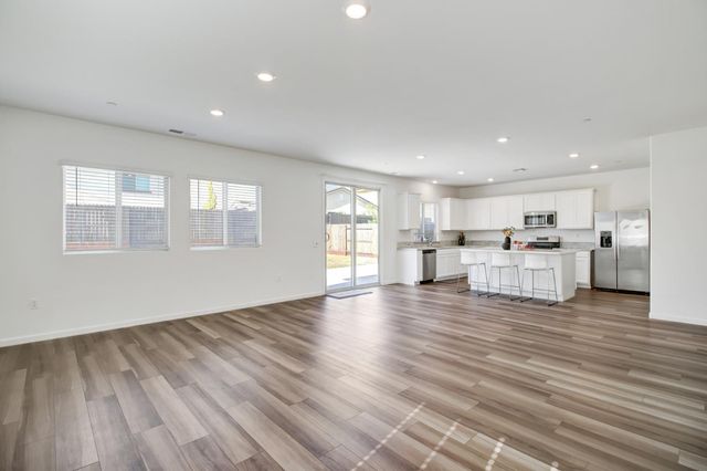 12759 Scholarly Way, Rancho Cordova, CA 95742