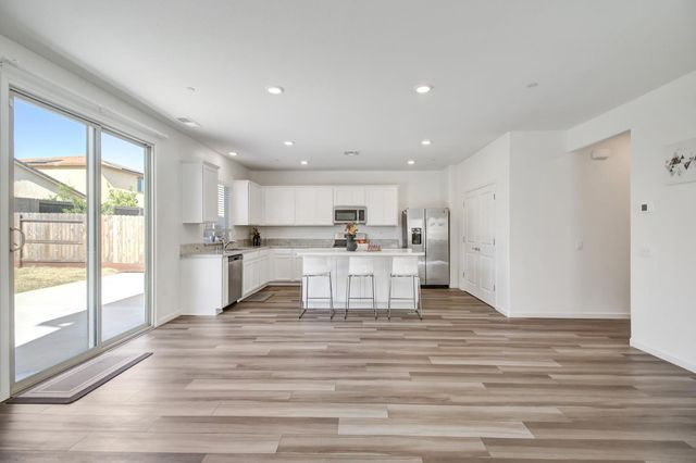 12759 Scholarly Way, Rancho Cordova, CA 95742