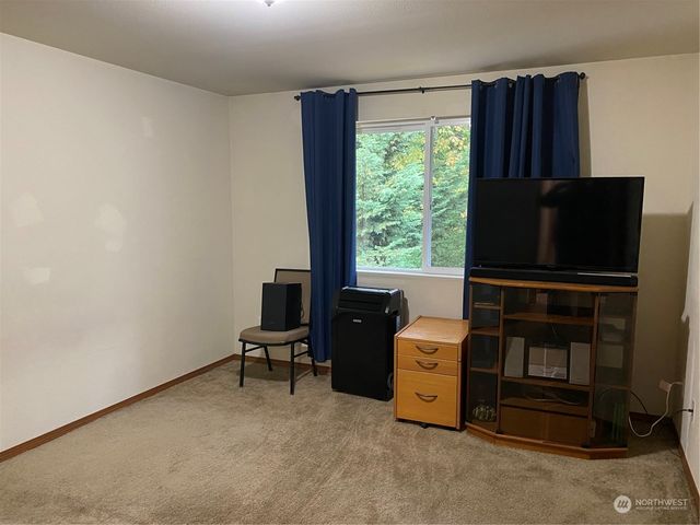 11714 9th Avenue Ct E, Tacoma, WA 98445