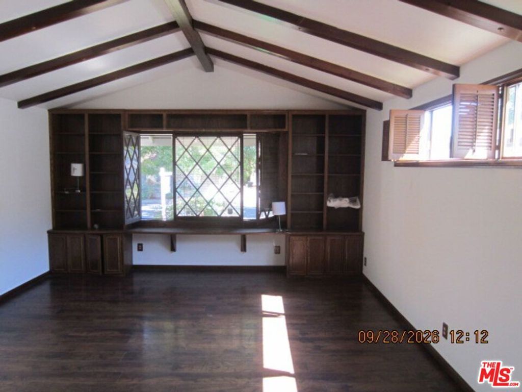 6929 Burnet Avenue, Van Nuys, CA 91405 — photo 2