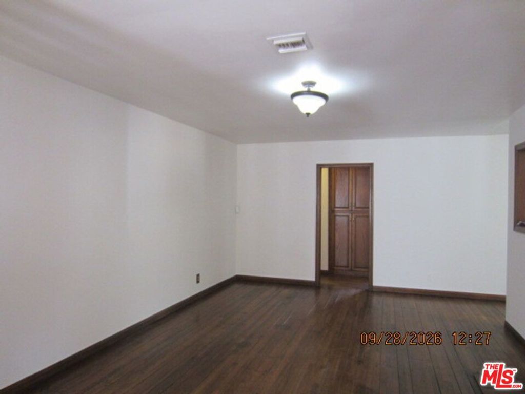 6929 Burnet Avenue, Van Nuys, CA 91405 — photo 4