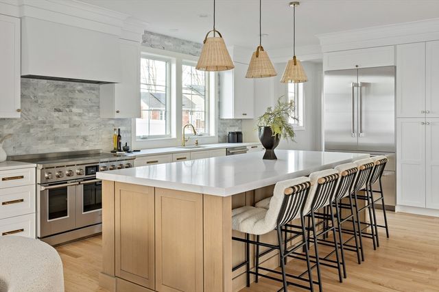 10 O'rourke Path, Newton, MA 02459