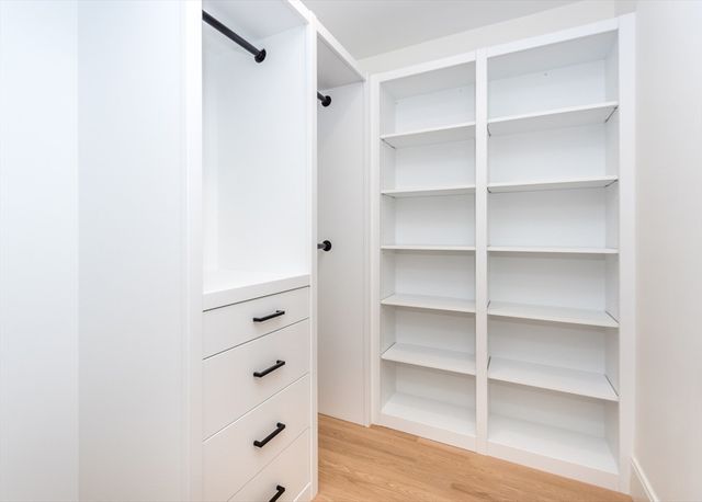 10 O'rourke Path, Newton, MA 02459