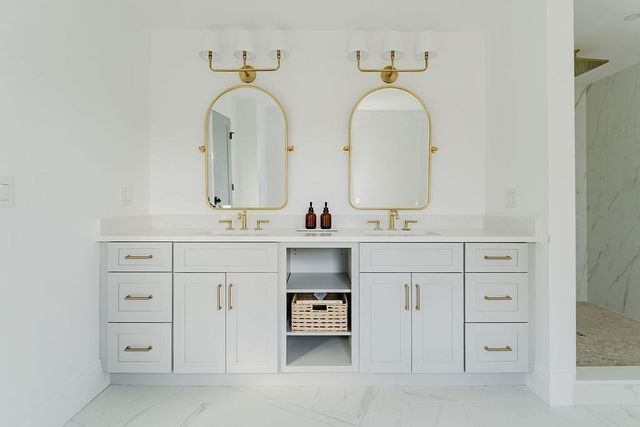 10 O'rourke Path, Newton, MA 02459