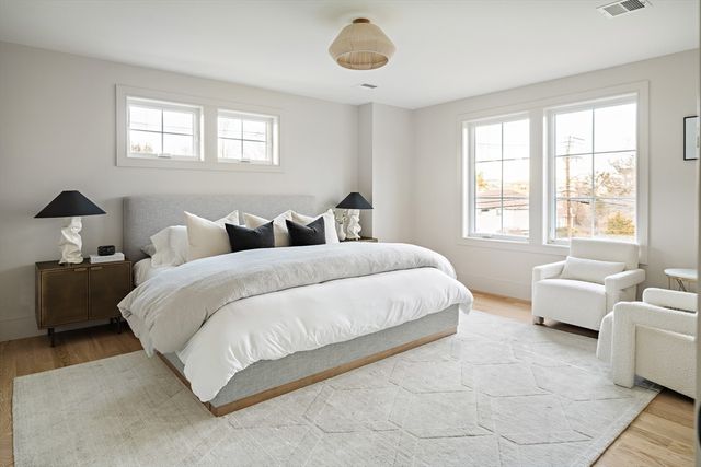 10 O'rourke Path, Newton, MA 02459