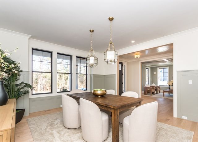 10 O'rourke Path, Newton, MA 02459