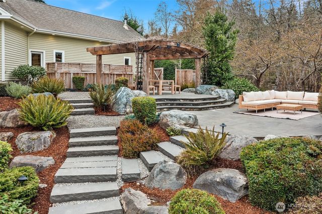 18106 115th Avenue SW, Vashon, WA 98070