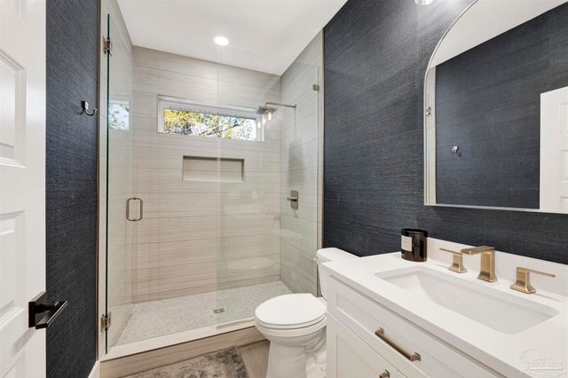 7746 River Rd, Milton, FL 32583