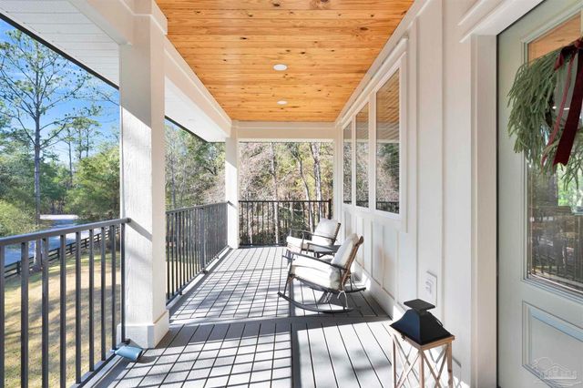 7746 River Rd, Milton, FL 32583