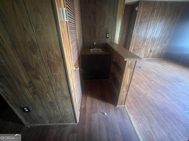 491 Cavender Creek Road, Carrollton, GA 30116