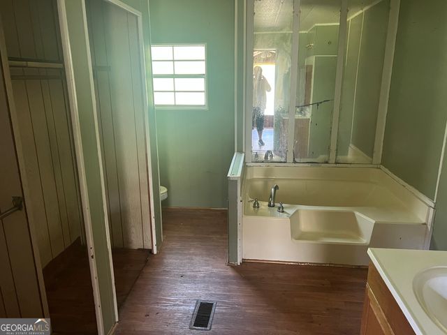 491 Cavender Creek Road, Carrollton, GA 30116