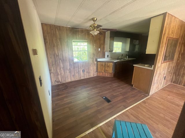 491 Cavender Creek Road, Carrollton, GA 30116