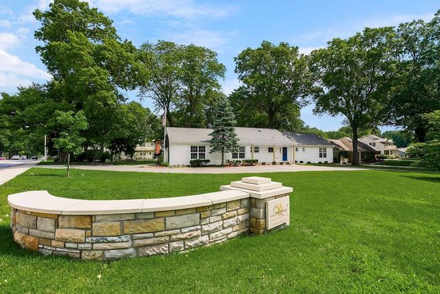 3520 W 93rd Street, Leawood, KS 66206