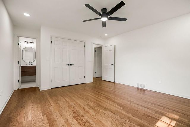 3520 W 93rd Street, Leawood, KS 66206
