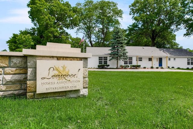 3520 W 93rd Street, Leawood, KS 66206