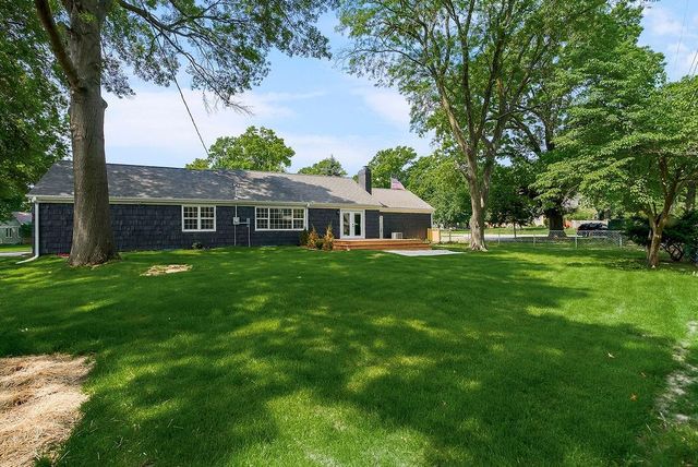 3520 W 93rd Street, Leawood, KS 66206