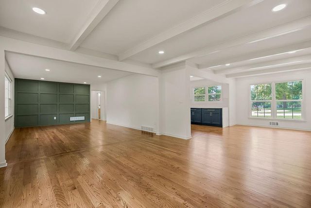 3520 W 93rd Street, Leawood, KS 66206