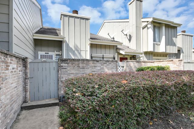 13004 Wirevine Lane, Houston, TX 77072