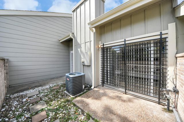 13004 Wirevine Lane, Houston, TX 77072