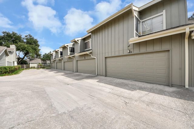 13004 Wirevine Lane, Houston, TX 77072