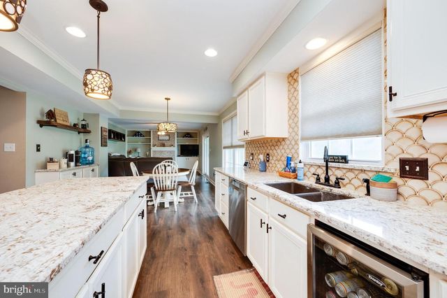 425 SENSEN RD, Wernersville, PA 19565