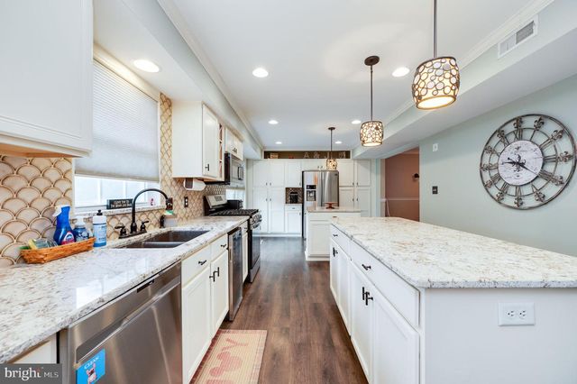425 SENSEN RD, Wernersville, PA 19565