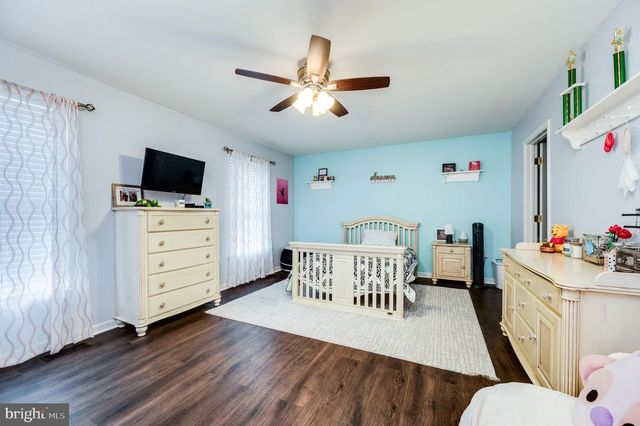 425 SENSEN RD, Wernersville, PA 19565